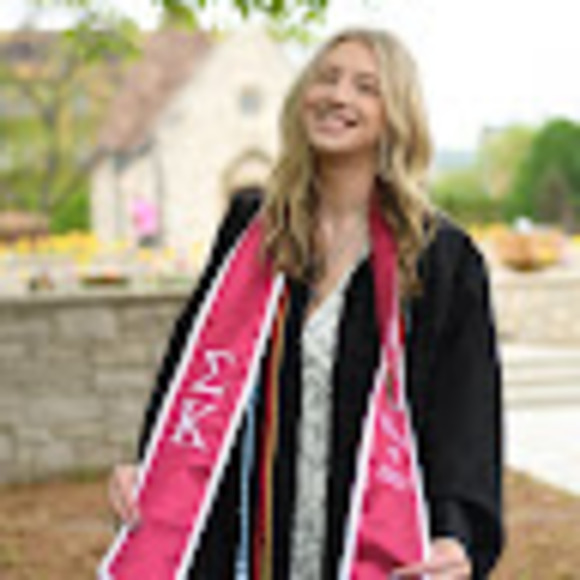 Meet your Posher, Kate - Picture 1 of 1